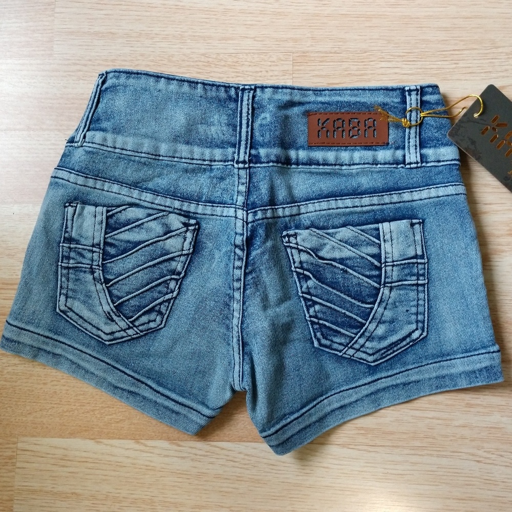 Jean Shorts • 0 - 9 - Picture 3 of 8